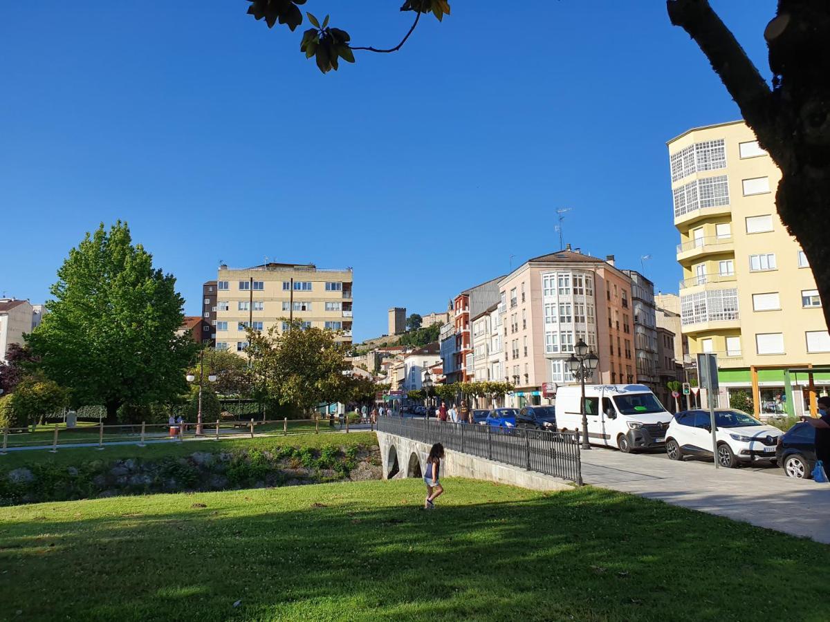 Acogedor Apartamento En El Centro De Monforte Монфорте-де-Лемос Экстерьер фото